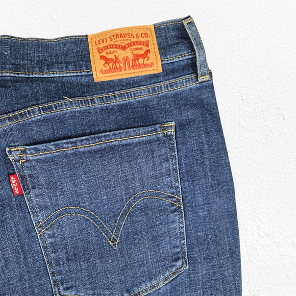 Levi's Medium Wash Classic Mid Rise Stretch Flare Classic Bootcut Jeans Size 32 - Picture 7 of 8